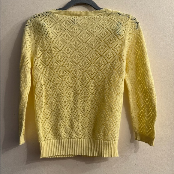 Old Navy Women’s Butter Yellow Scalloped 3/4 Sleeve Knit Cardigan Size Medium - Picture 5 of 7